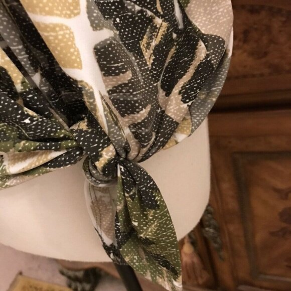 Ruby Rd. Studded Top. XL. Bust 45".Leaf Aloha Design.Tie at Hem. Short Sleeve B7 - Picture 3 of 7